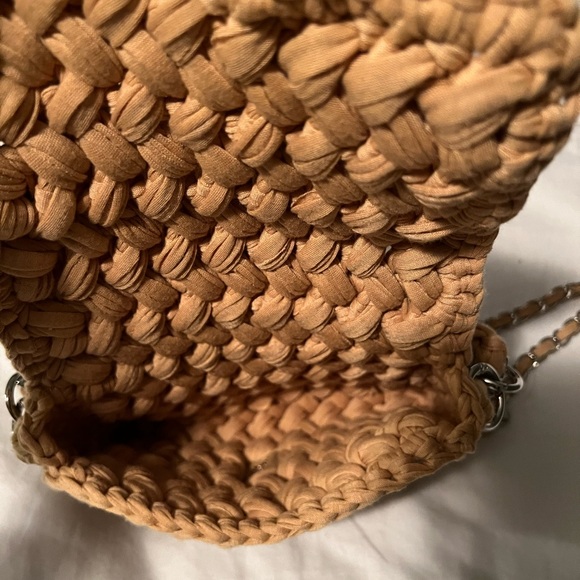 ❤️Beautiful Woven Fabric Handbag, Crossbody NWOT - Picture 2 of 3